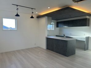 住宅完成見学会in高知市高須東町「スタイリッシュな２階リビングの家」（11/18,19）